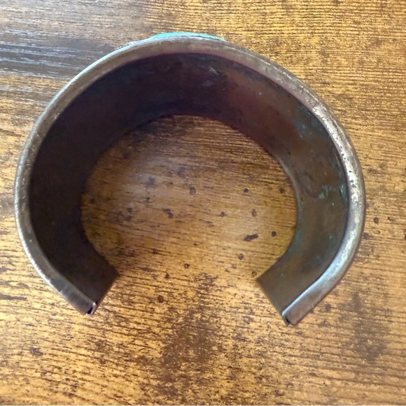 Unavailable-Vintage Faux Turquoise Cuff Bracelet Nickel Silver Tone Southwest - Picture 6 of 6